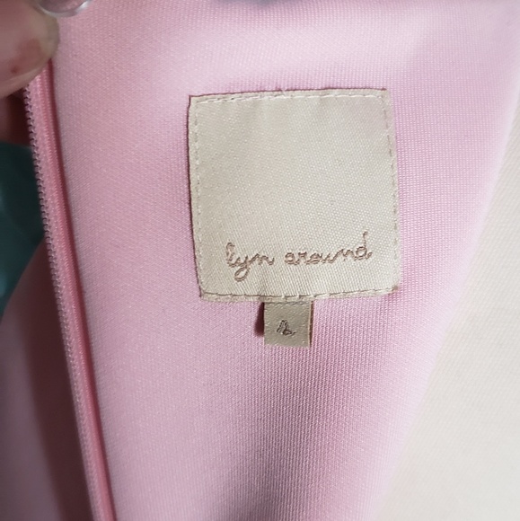 Lyn Around designer pink dress with size small - Picture 4 of 4
